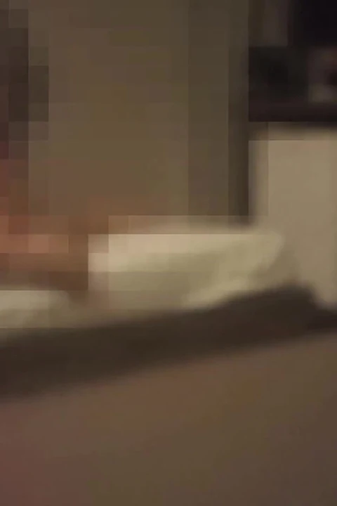 和我帅妻的男朋友在汽车旅馆