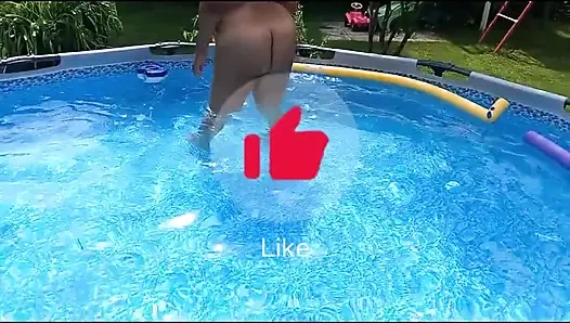 Musim semi bisa datang, dengan payudara, pantat, dan vagina