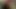 おじいちゃんがプレゼントを楽しむ。