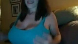 Canadian chick on cam