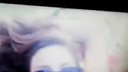 laralatro 2'ye saygı duruşu
