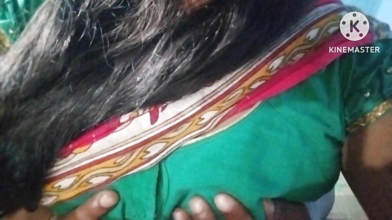 Padosi Ki Boobs Massage Kiya
