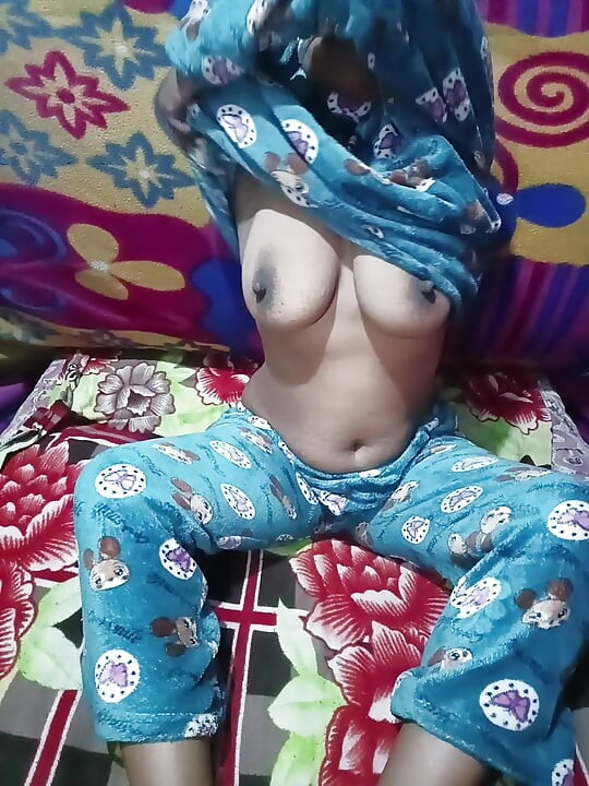 Aaj me kud apne ko pyar ki