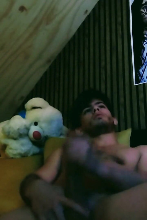 Todos eles foram para a cama e eu fui deixado sozinho