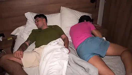 Meine Stiefschwester Betritt Unser Zimmer, Ohne Es Zu Merken, Und Wir Durchdringen Doppelt - Celeste Alba