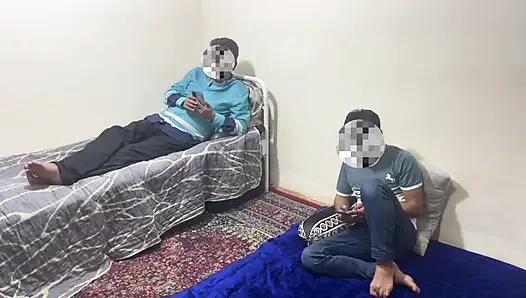 Муж-куколд трахнул свою жену в молодого мужчину