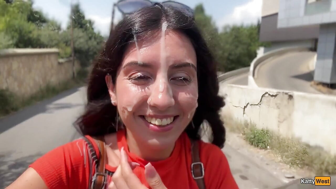 Muie publică în tufișuri cu străin și nebun Cumwalk acoperită de spermă