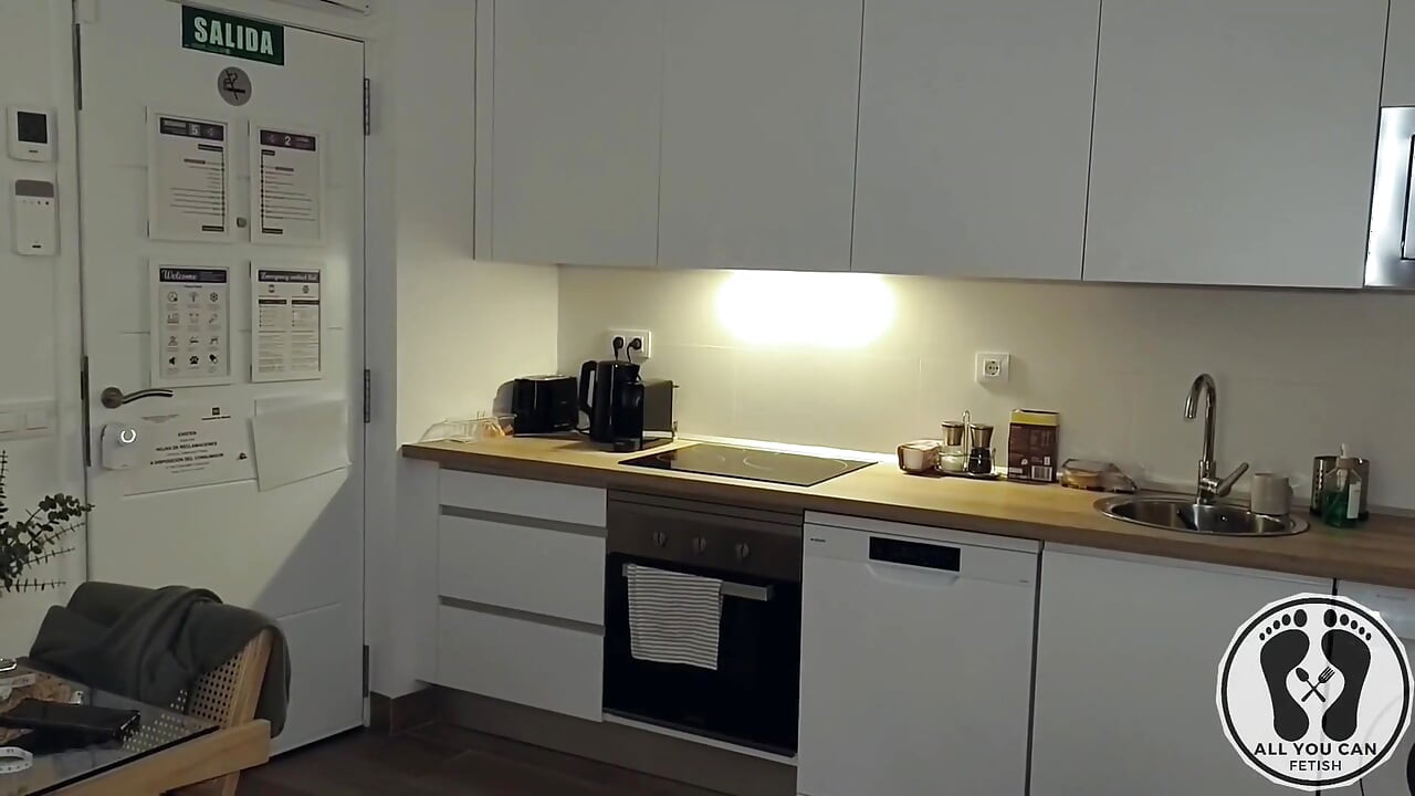 Perfect Ass Latina Caught Inside the House