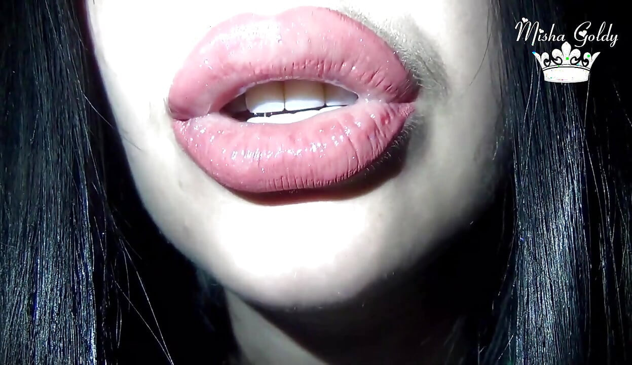 I made my lips bigger! Lips bigger - cum faster!