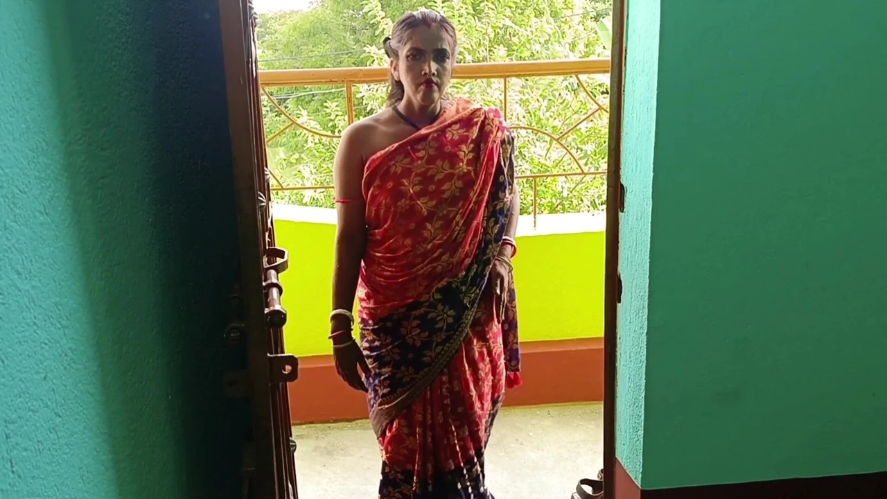My sister-in-law sona bhabhi took my big cock extremely deep sucking and hardcore fucking