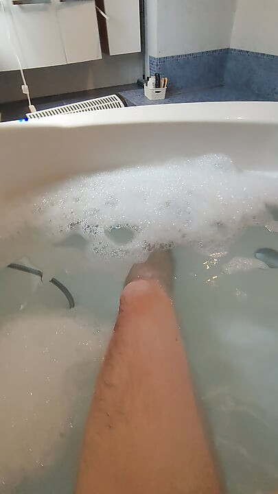 Private Bubble Bath - Real Amateur Solo and Unexpected Ending - Part 1