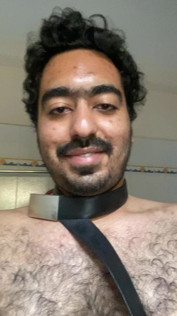 Male sub dancing nude