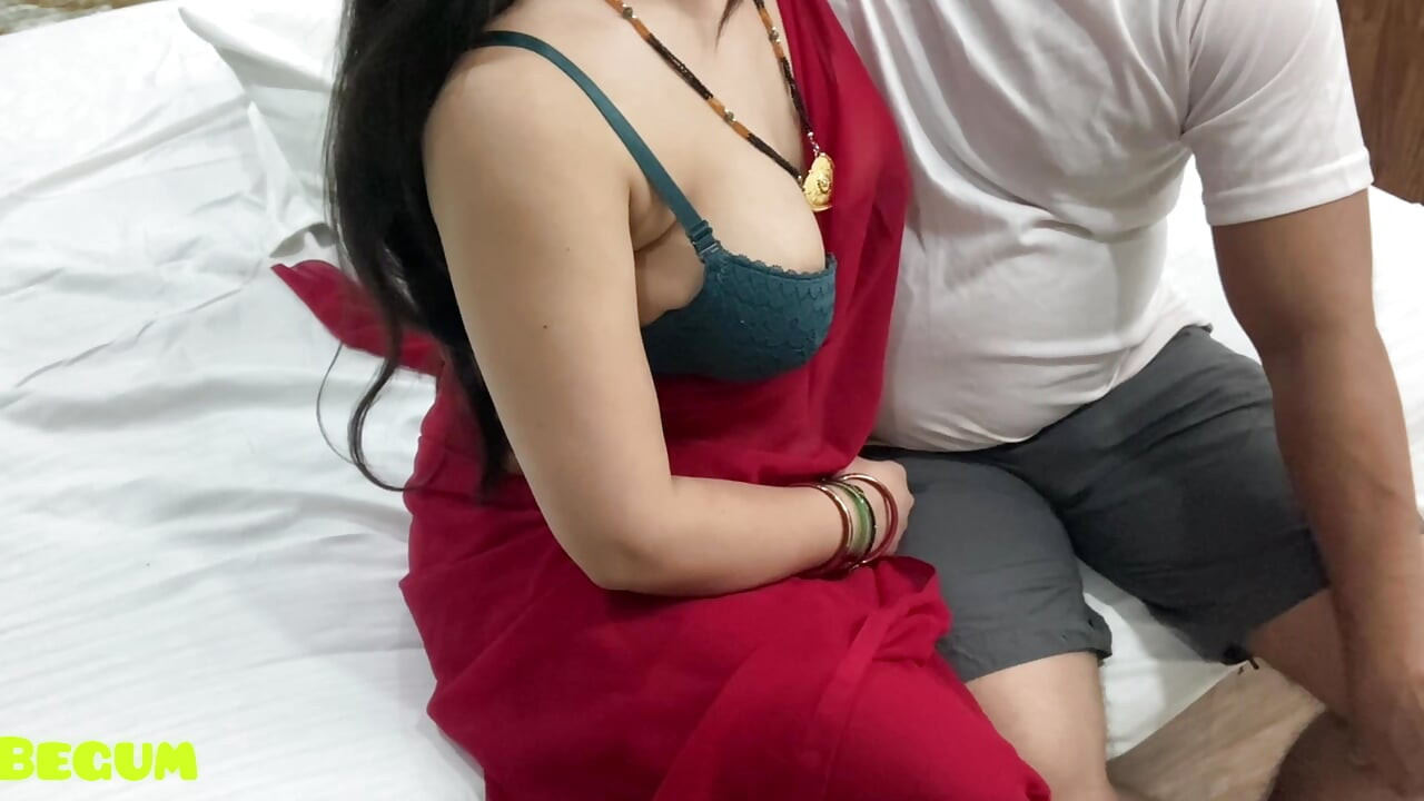 Pados Ki Bhabhi Jab Ghar Pe Akeli Thi...