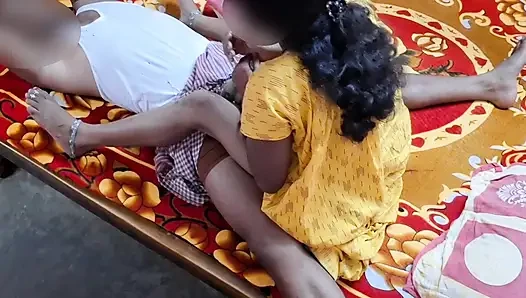 Desi indische freundin in oyo gefickt