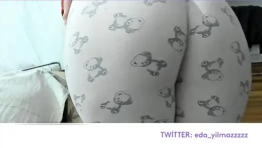 MASTURBATION IN PAJAMAS- CARESSED MY PUSSY- TURKISH PORN- BIG ASS- TURKISH MILF- CAMEL TOE- DOGGY IN PAJAMAS