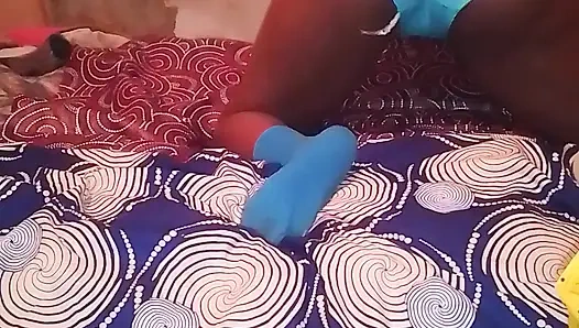 Trying to play like a whore with my sexy body