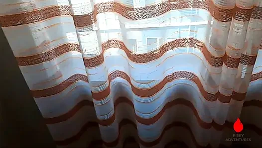 Agen real estat pinay panas membuat memeknya bekerja untuk menutup penjualan