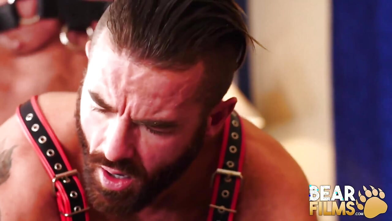 BEARFILMS Hairy men Dale Savage and Brendan Patrick bareback