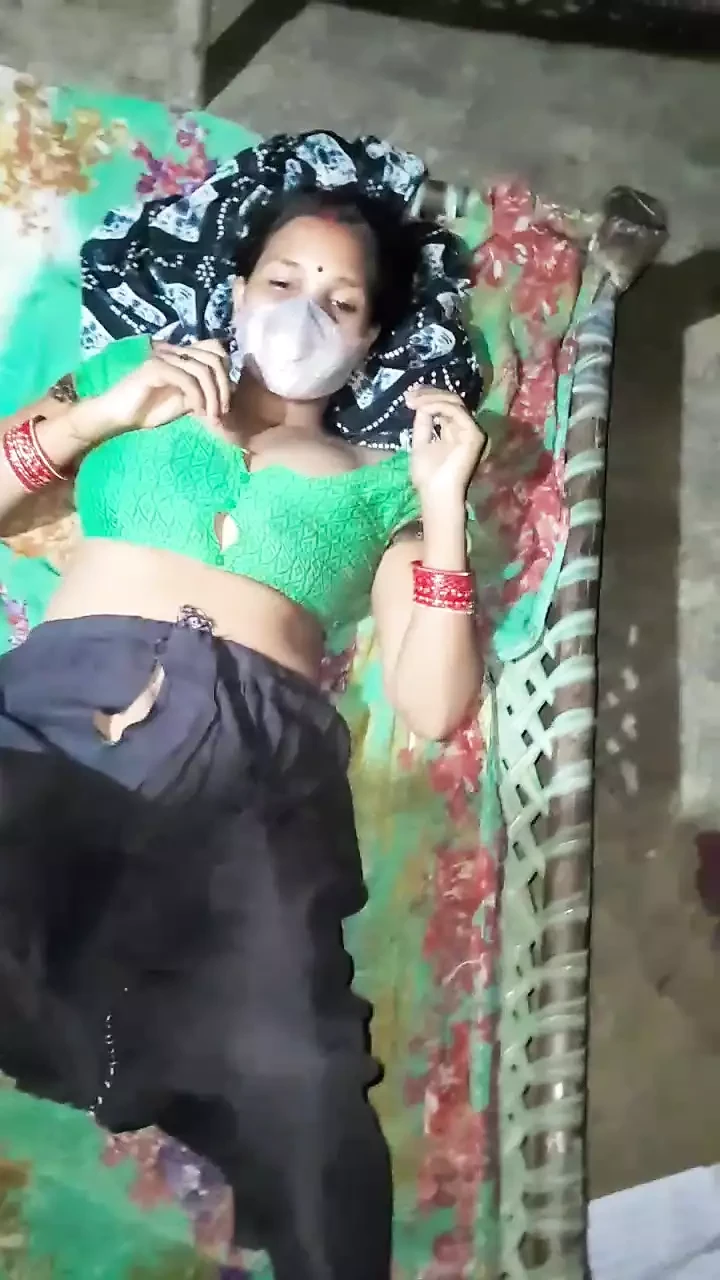Bhabhi hot sex raat me kiya chudai