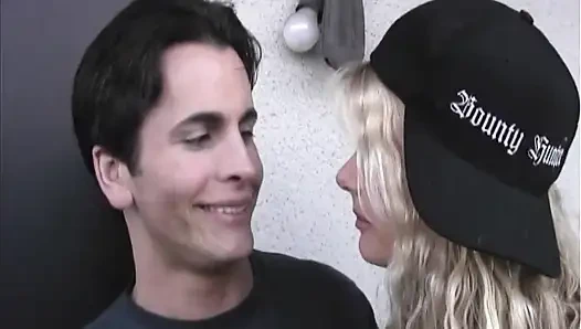 Твердые и Огненные Петухи Для Американских Нимфоманок - (Глава #05)