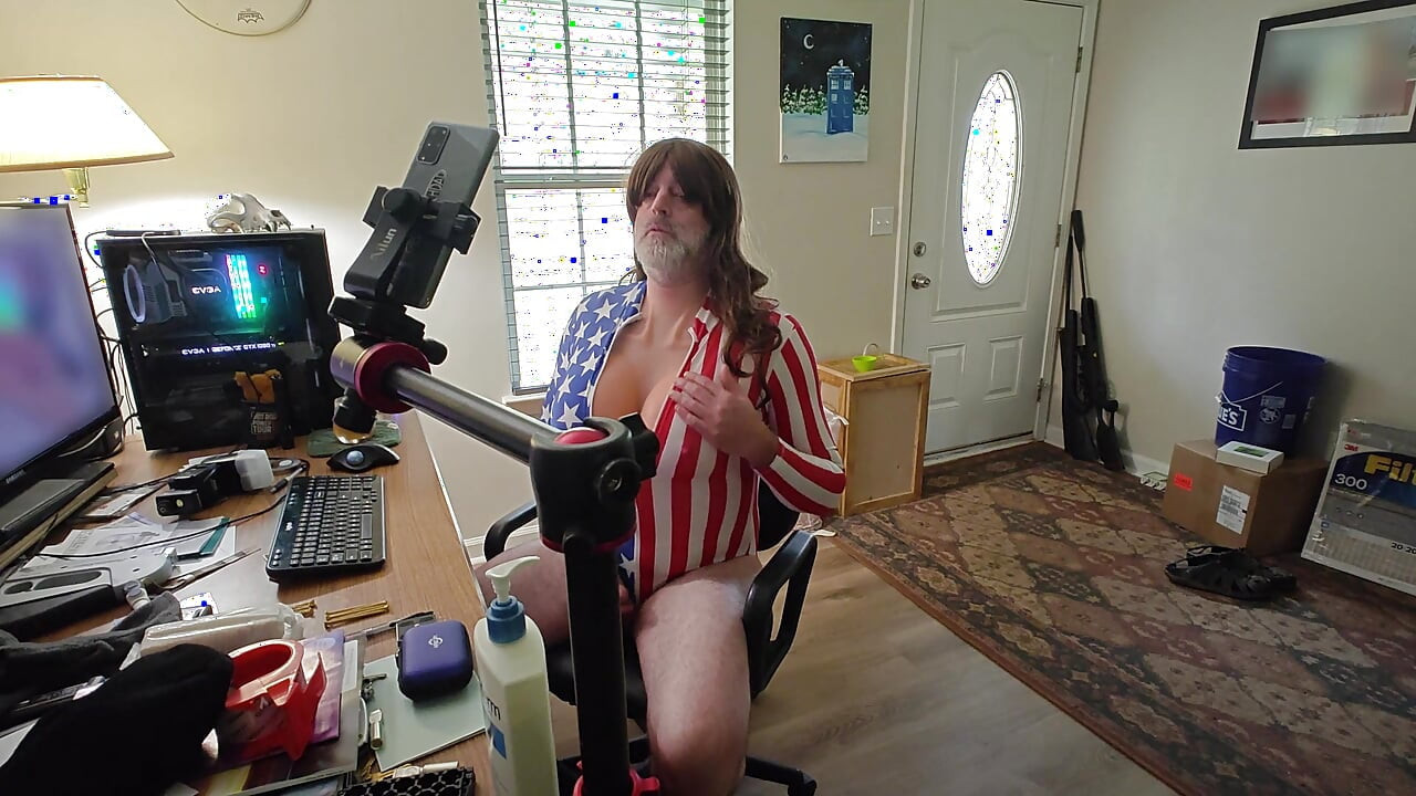 Live Cam Show Behind the Scenes