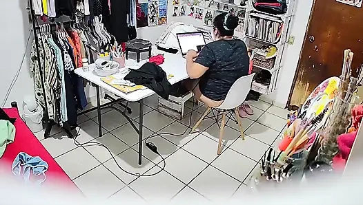 Tombul üvey kız kardeşim ev ödevini yaparken