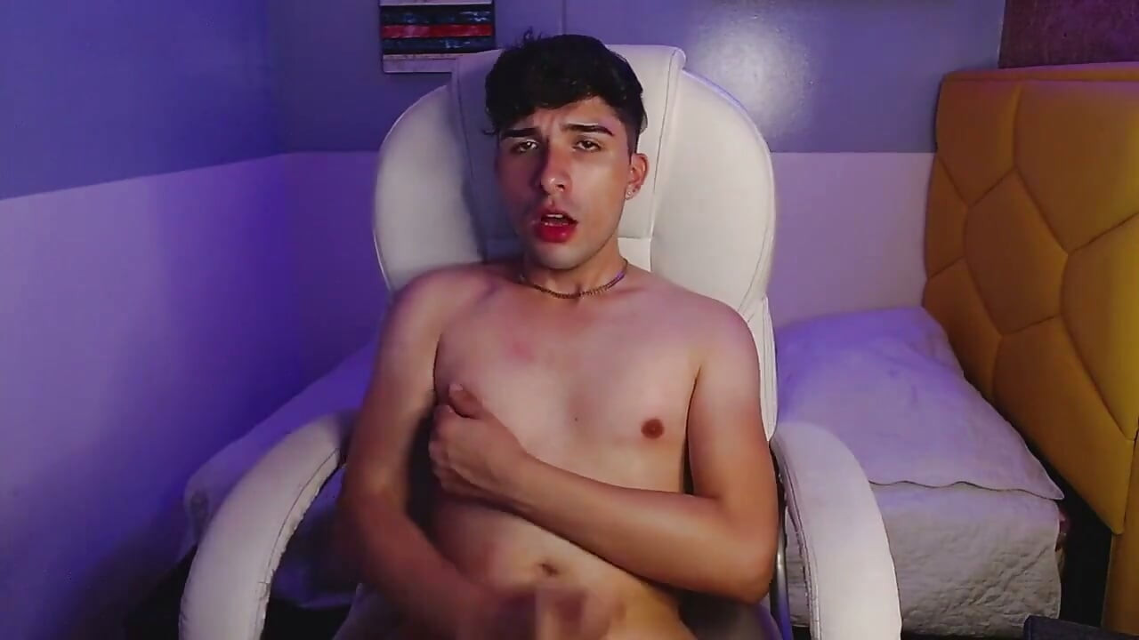 Watching Porn While Masturbating and Cumming