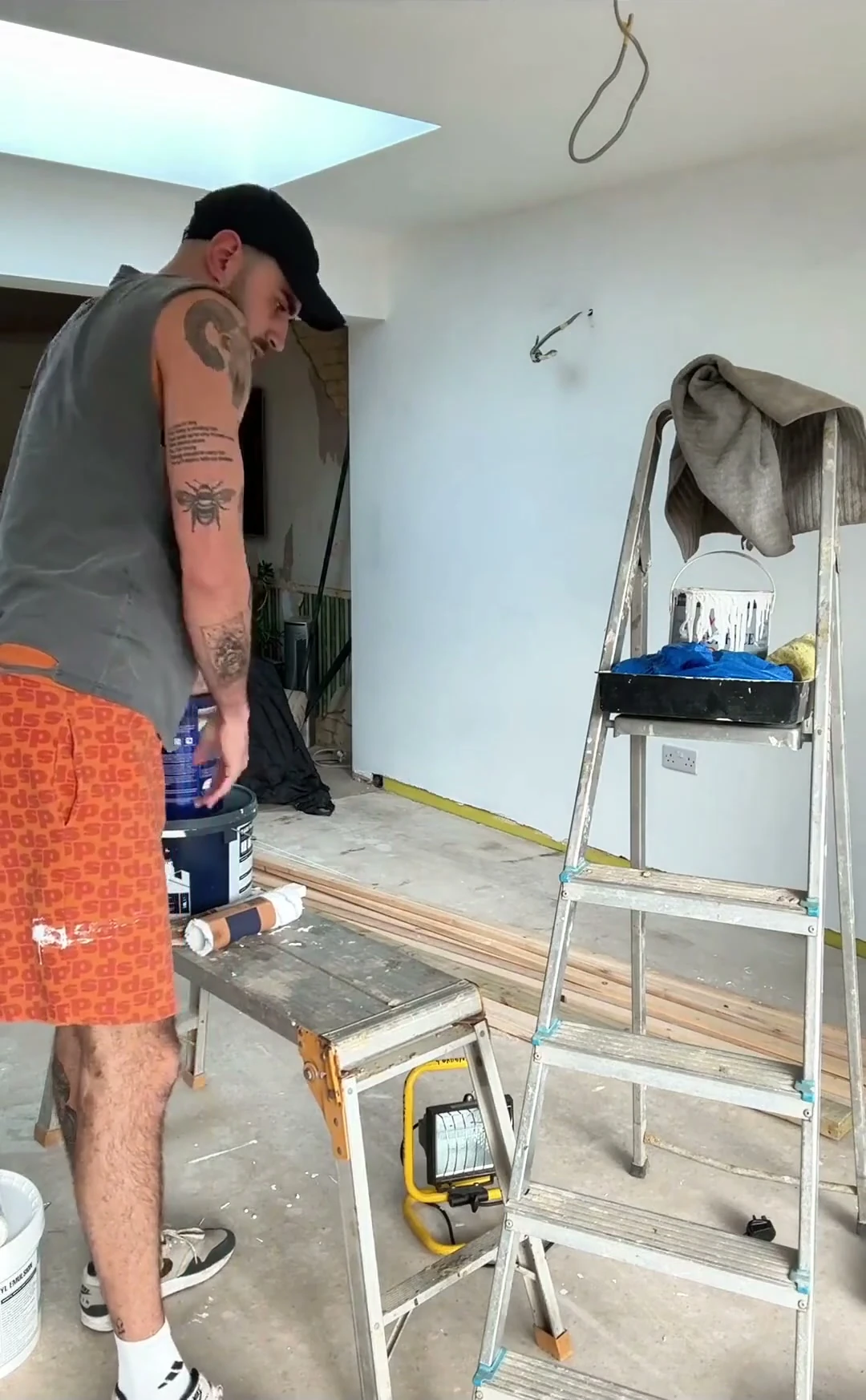 Filthy Little Horny Hunk Wanking at Work,Eli Thorne