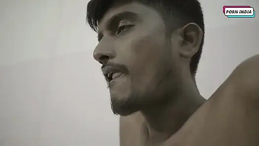 Горячую красивую девушку трахнул слуга