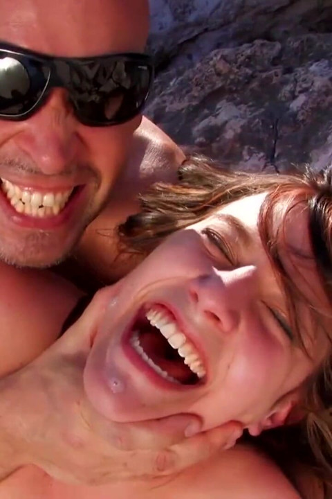 Hardcore threesome fucking on the beach