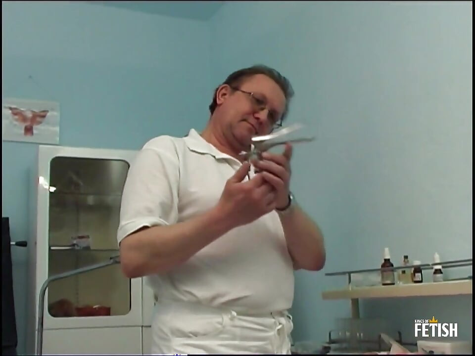 Kinky chubby doctor masturbates using medical instruments