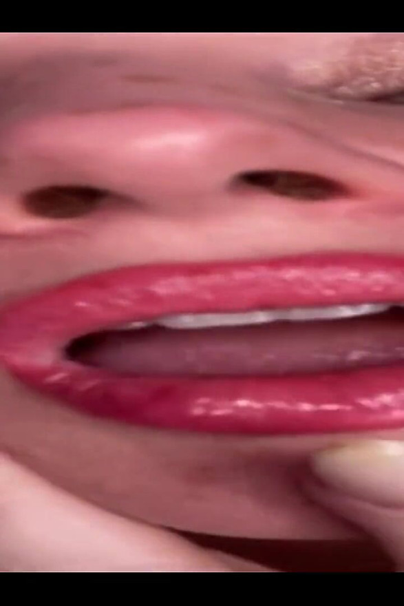 Stepmommy's Sweetheart Gets Kisses