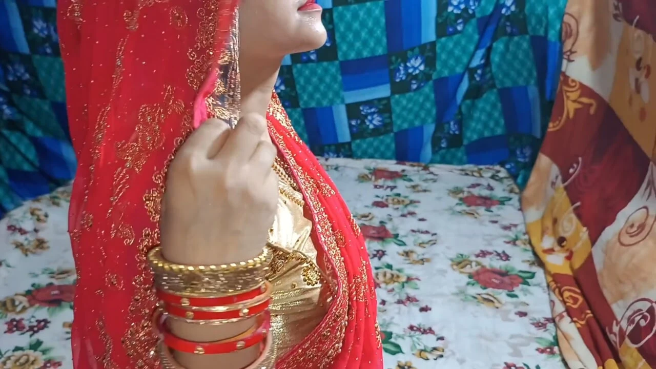 印度德西村哥 masti 印地语 xxx 农村性爱在清晰的印地语音频谈话