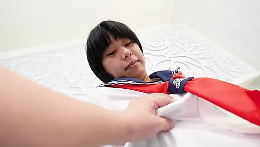 Hitomi Tamura женщина в униформе, которая жадно предоставляет интимные услуги в любительском видео, том 3