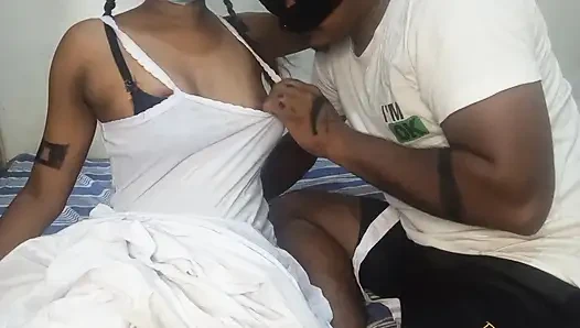 Video cuppel laek scool baru . Huththa Palanawa Kellage