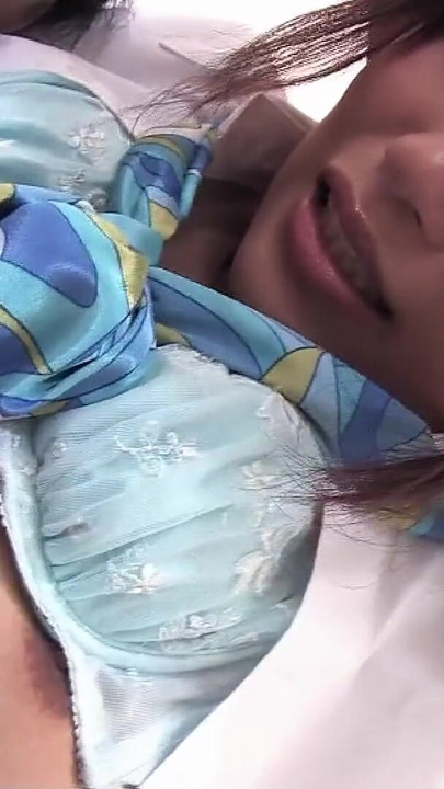 Gadis jepang dengan toket kecil dengan stoking seksi digodain untuk ngentot tanpa sensor sampai dicrot di dalam | Klip 1