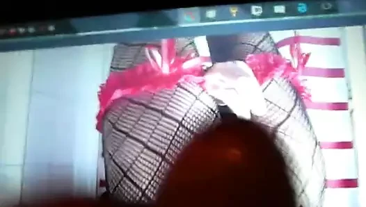 lola77777'ye saygı duruşu