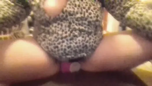 Siyah dantelli ve ateşli pnk dildo azgın boşalma anal