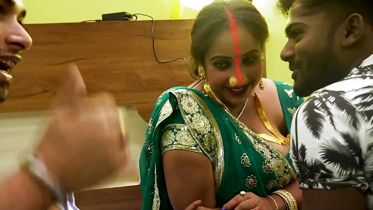 Bhabiji Ke Sath Dono Devor Mil Kor Mast Chudai Kia, Hardcore, Threesome
