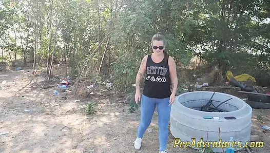 Chubby Tattoed Girl Desperate to Pee Wet Herself and Pipi in Her Jeans While Doing Her Fitness