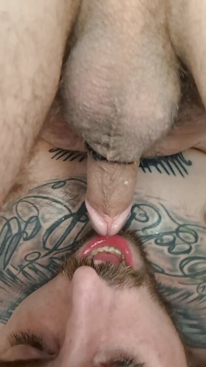 pee play horny