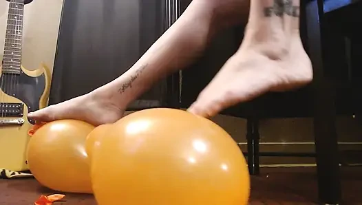 Toenail Popping Bunch of Orange Balloons