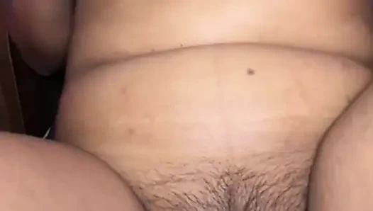 Pure Дези сексуальная крошка трет ее киску