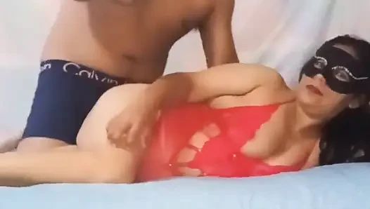 İlk kez götümü çok lezzetli açıyorlar.