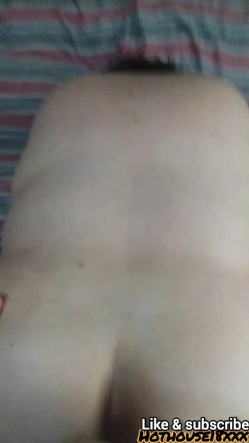 Momento scuotente da "Sexy Milf donne anziane succhiano il cazzo del giovane! Il figliastro lo prende a pecorina e la sborra nella figa Best