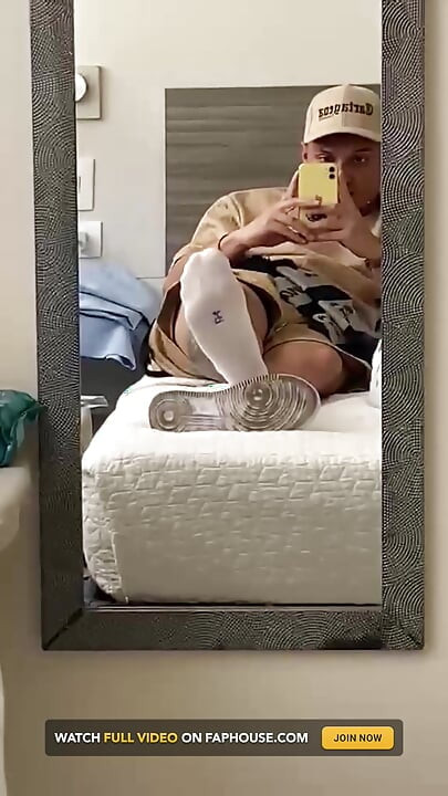My Slave Adores My Sweaty Feet on My Vacation in Cartagena