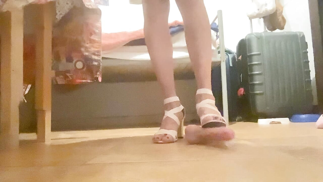 Crossdressing - masturbação anal