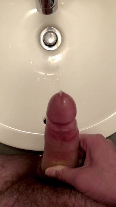 old video cum in sink (2019)
