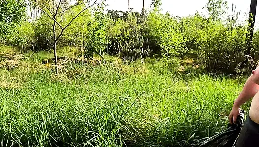 Nur eine Titte rot schlagen von ihr