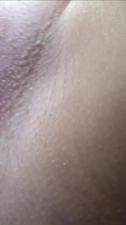 Kluczowy moment z "Jedzenia idealnej młodej cipki z orgazmem Squirting - EXTREME CLOSE UP ASMR"